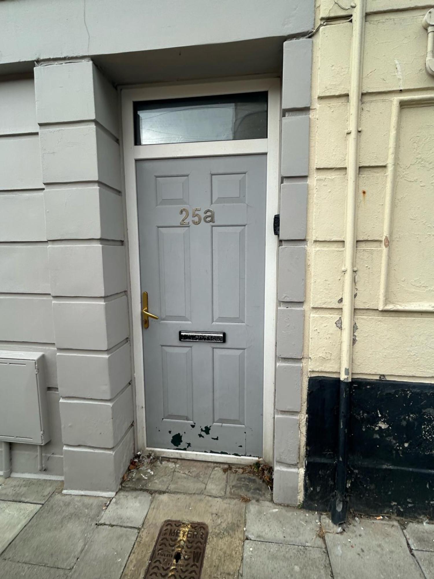 Bright In The Heart Of St Leonards Apartment